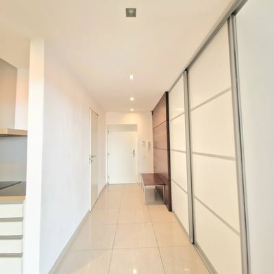 Rental of a spacious 3-room apartment, 100 m², Old Town, Bratislava, Slovakia